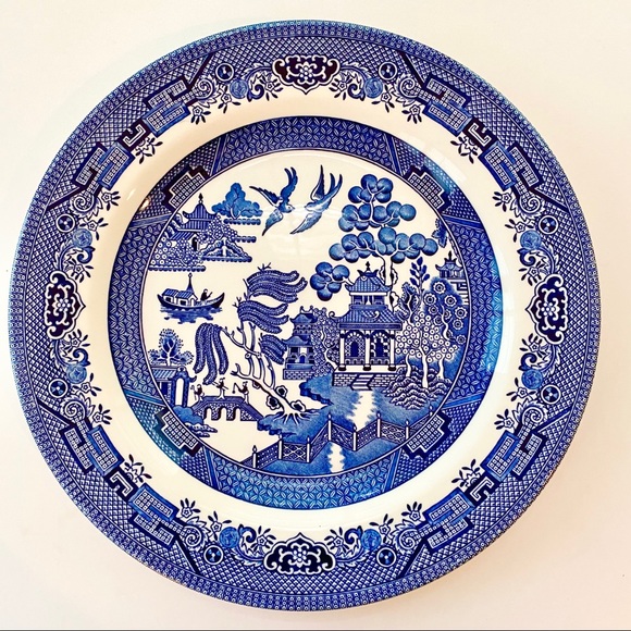 Churchill England Blue Willow Dinner Plate EUC